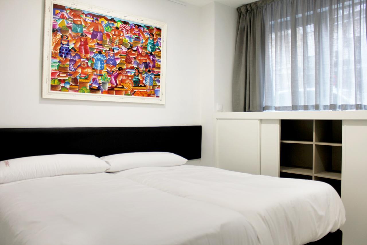 Apartamentos Funway Madrid Buitenkant foto